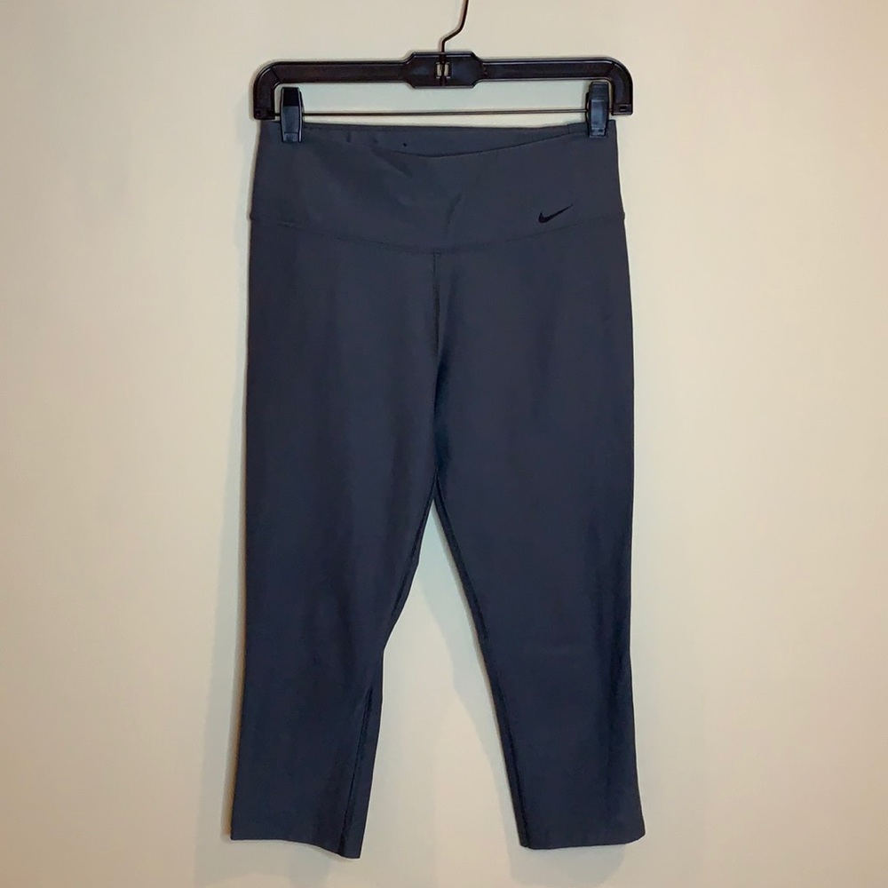 Nike Dri-fit gray leggings S EUC